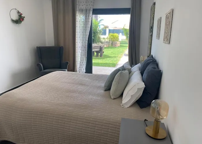 Apartament Garden Dona Amelia *